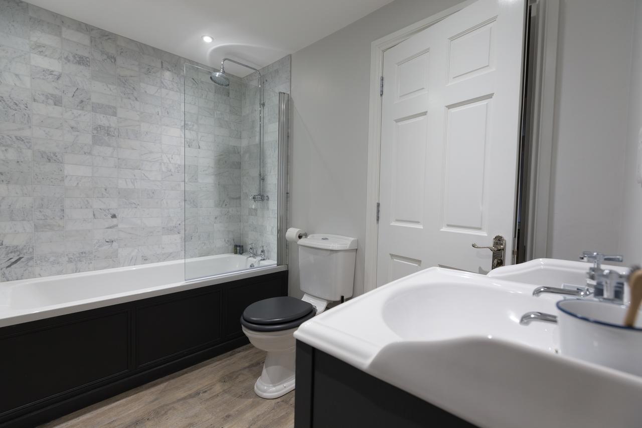 Ceres Newly Refurbished 3 Bedroom In Heart Of บาธ ภายนอก รูปภาพ