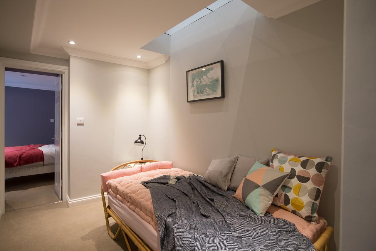 Ceres Newly Refurbished 3 Bedroom In Heart Of บาธ ภายนอก รูปภาพ